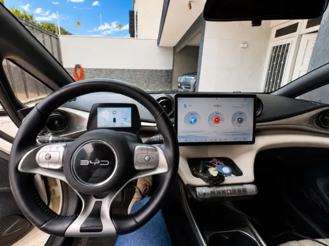 BYD Dolphin EV (Elétrico) 2024