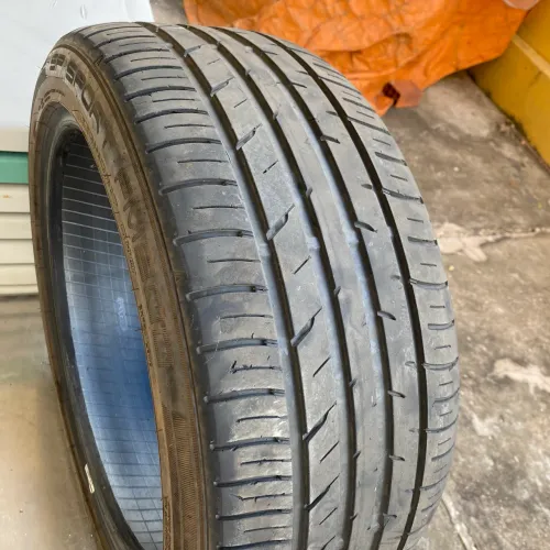 Pneu  Dunlop 225/45 R17
