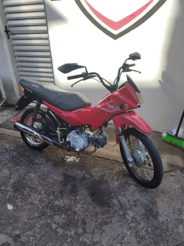 Vendo linda pop 100 em dias , quitada só no ponto de tranferir!