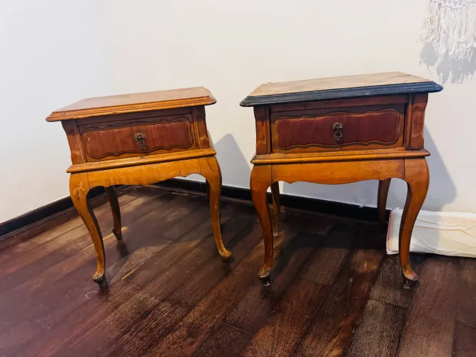 Mesa de cabeceira 