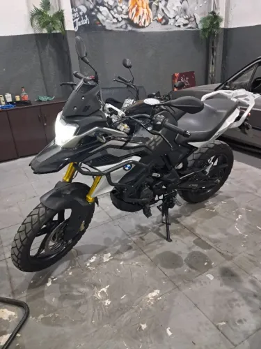 BMW 310 S km 1.900 km originais