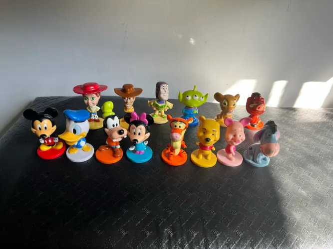 Kit bonecos da Disney 