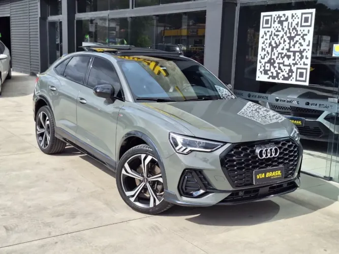 Audi Q3 SPB Perf. Black 2.0 TFSI Tipt. Quat. 2024