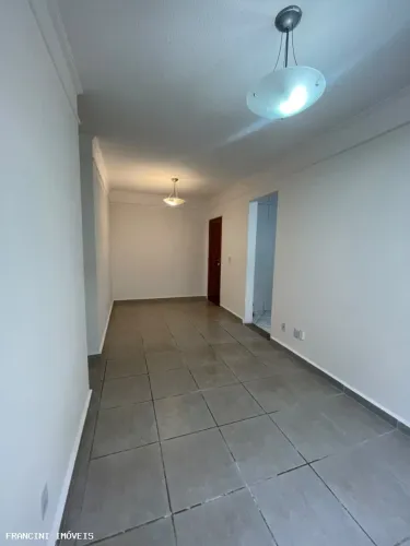 Apartamento para Locação em Bauru, JARDIM VITORIA, 3 dormitórios, 1 banheiro, 1 vaga