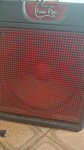 Cubo de contra baixo warm bass pro 18