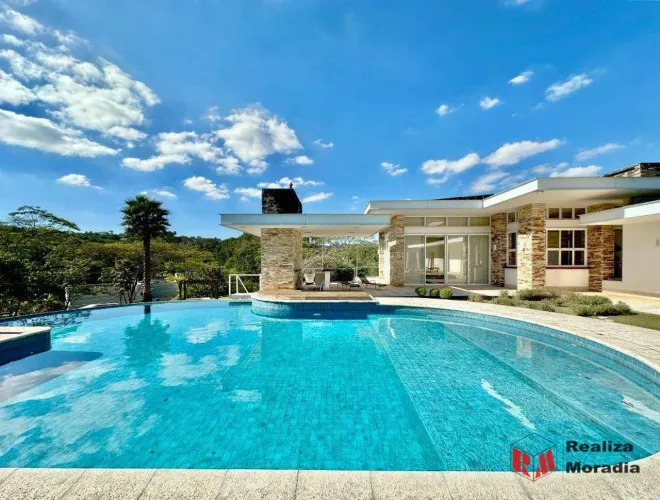 Cond. Pq. Silvino Pereira - 4stes Linda casa TÉRREA, vista 180°. Piscina, gourmet, 2 larei