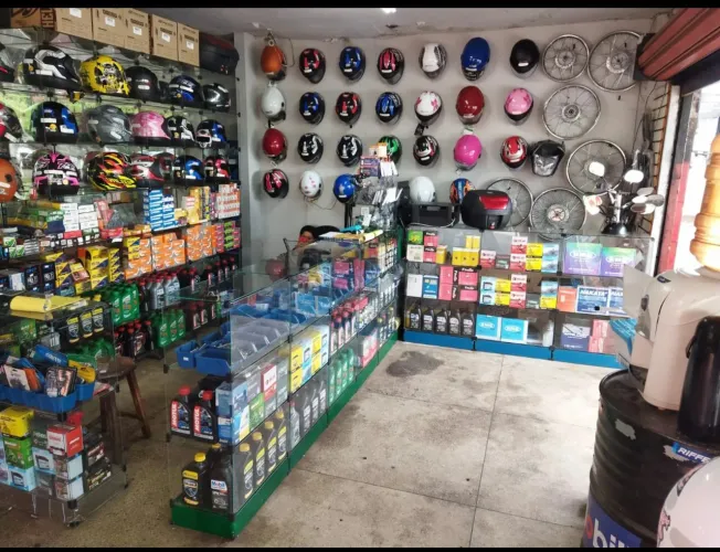Vende-se Loja e Oficina de Moto-Peças