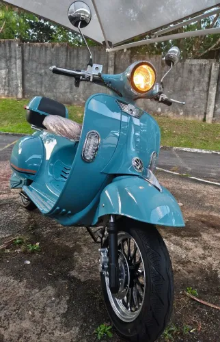 Moto Chefe Roma Ventare Retrô 