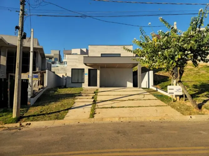 Casa à venda com 3 suítes sendo 1 master com closet - Condomínio Residencial Ibi Aram II -
