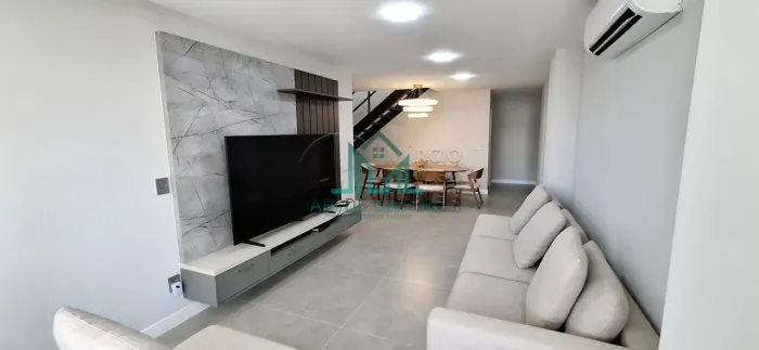 Apartamento Cobertura Vista-mar da Praia de Ponta Verde, Reformada, Mobiliada, Duplex 4 Qu