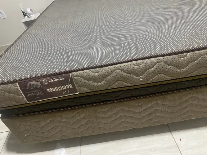 Cama Box seminova