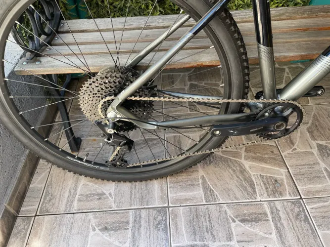Bike RAVA 12v toda shimano Deore freios mt 200 suspensão rockshocks