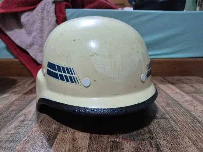 Capacete coquinho sem forro