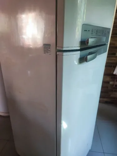 Geladeira eletrolux 