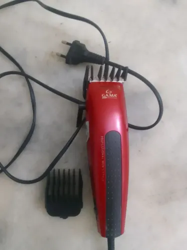 Maquina de corta cabelo ( Seminova )
