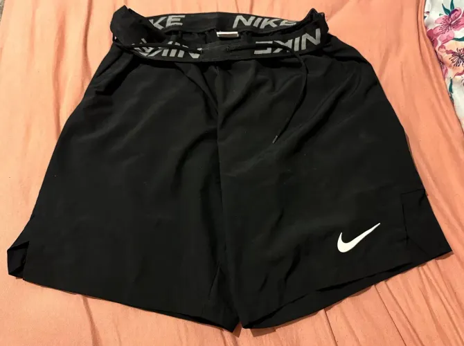 short nike