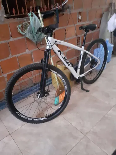 Bike aro 29 semi nova