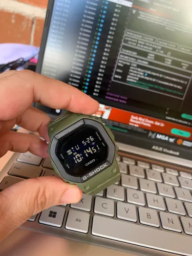 Relógio G-Shock Cássio cor verde Cano