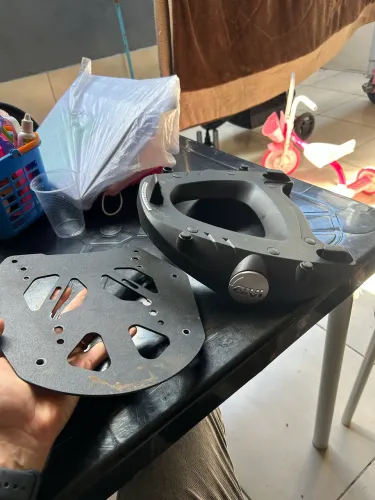 Suporte de baú givi com base