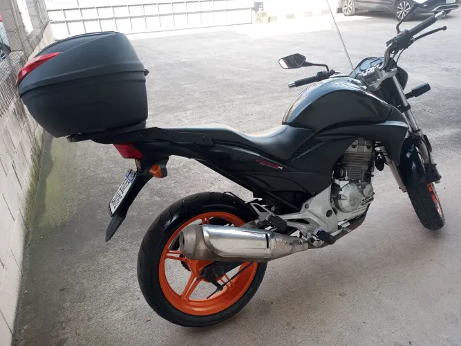 Honda Cb 300r 300 cc 2011