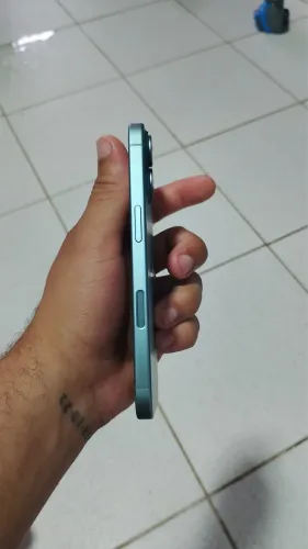 iPhone 16 ainda na garantia Apple
