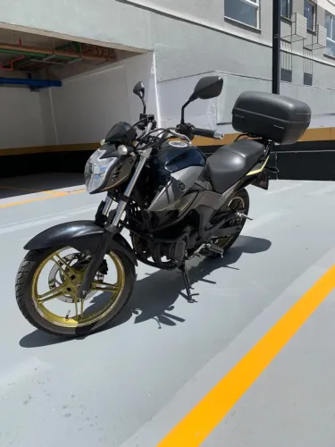 Yamaha Fazer 250 Bluefix