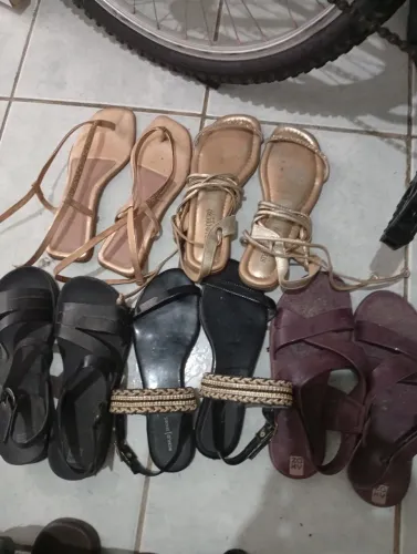 Vendo todas essas rasteirinha número 39