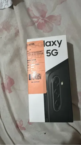 Celular novo nunca aberto