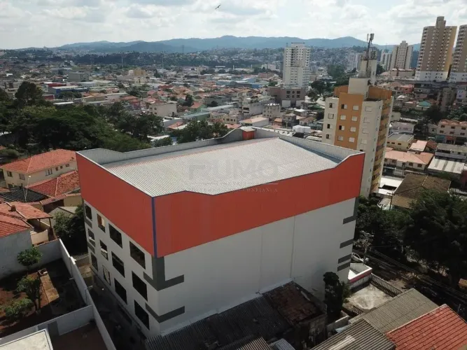 Prédio à venda em Guarulhos, Jardim Vila Galvão, com 2559 m²