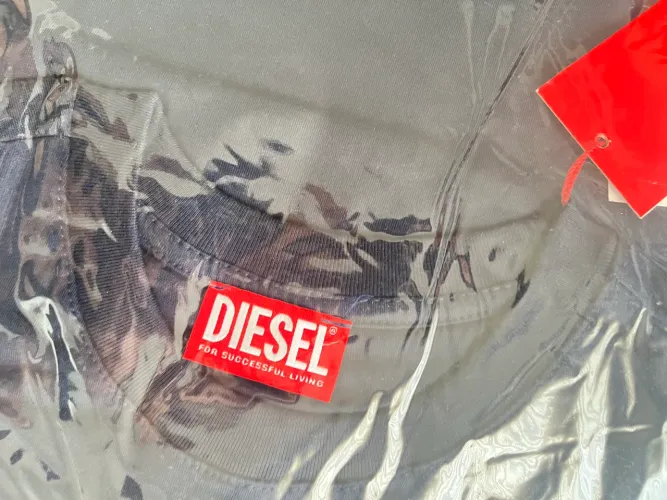 Camiseta Diesel Original - Nova/Lacrada