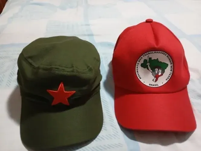 Boné - Cuba e MST