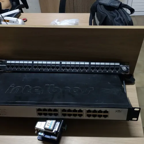 SWITCH 24 PORTAS FAST ETHERNET 