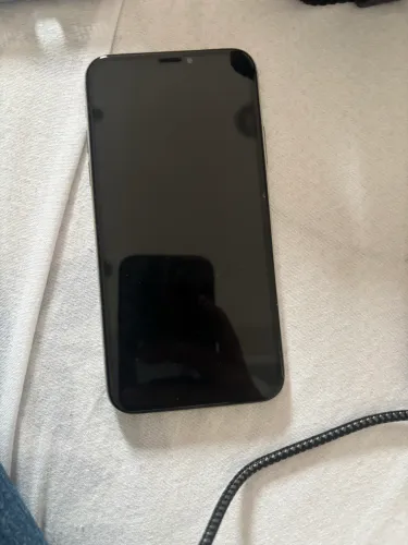 Vendo celular IPhone X usado 