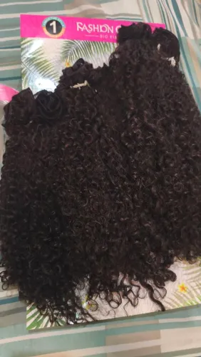 Vendo cabelo em fibra, da bio fibra, super novo, comprei por 150,00 estou vendendo por 100