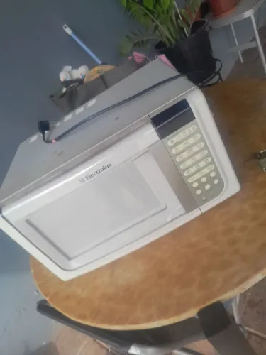 Vendo micro ondas as vezes esquenta as vezes n
