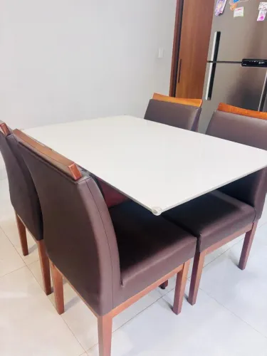 Mesa quatro cadeiras 
