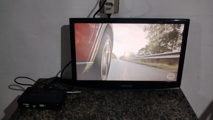 Vendo Monitor Samsung tv 20 polegadas 