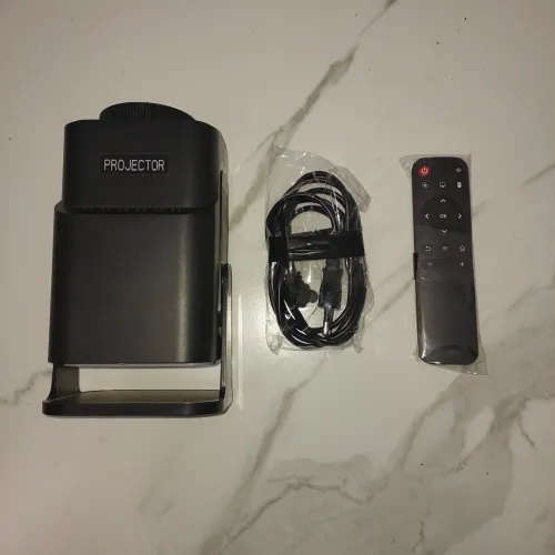 Projetor de até 80 Polegadas