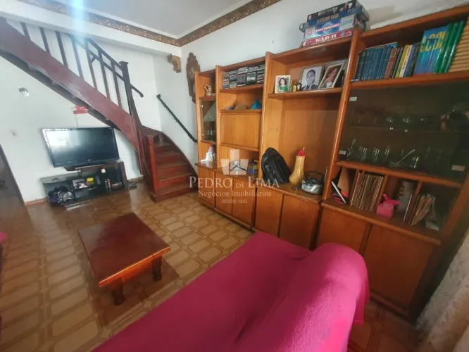 Casa de Vila na Av. Celso Garcia com 100m², 3 quartos e 1 vaga.