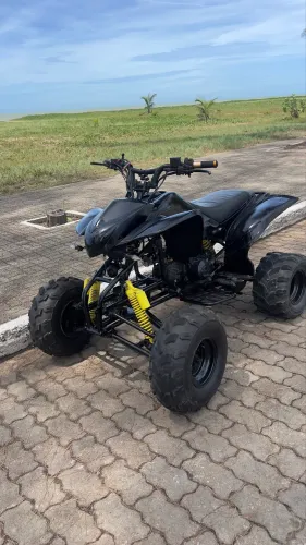 Vendo Quadriciclo 9.200 aceto cartão.
