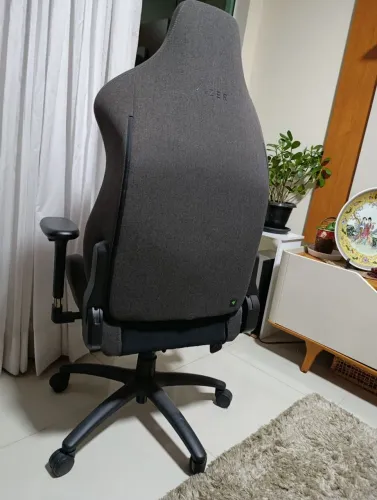 Cadeira especial para computador