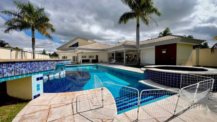 Casa com 4 dormitórios à venda, 500 m² por R$ 2.800.000,00 - Parque Village Castelo - Itu/
