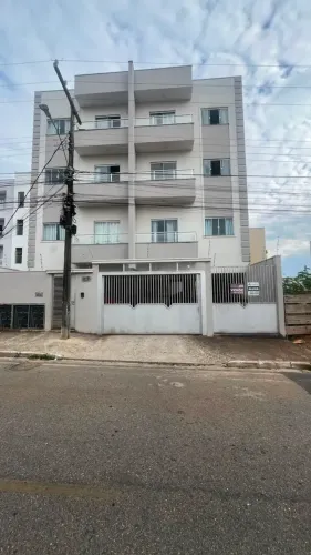 Apartamento com 2 dormitórios para alugar, 60 m² por R$ 1.775/mês - Cidade Vergani - Pouso