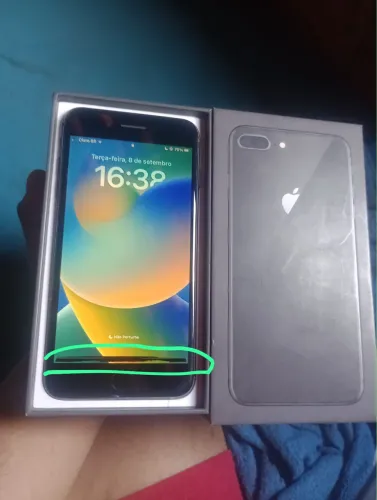 iPhone 8 Plus