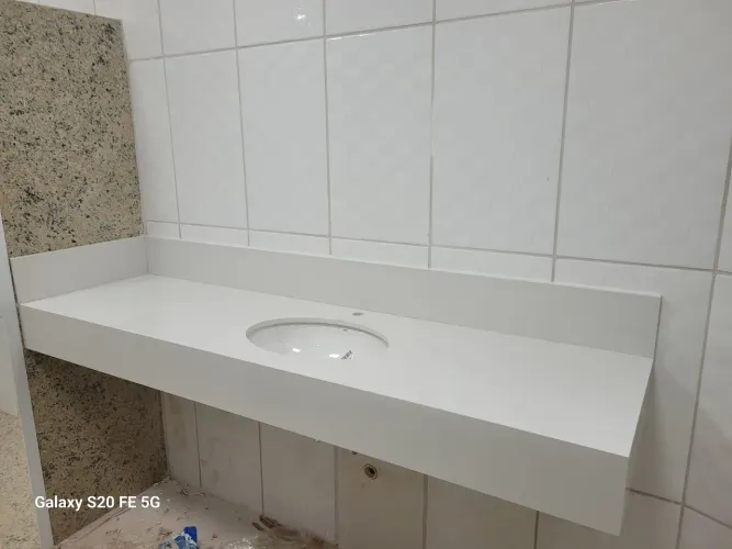Vendo lavatório pia balcão peitoril ilha em granito 
