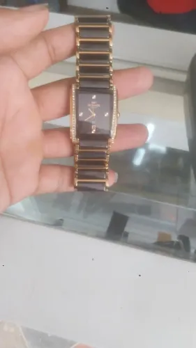 Vende-se um relógio feminino da safira marca tecnos por 600 tem garantia por 700