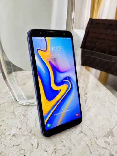 Smartphone Samsung J6 Plus Azul Metálico - ótimo estado pronto pra uso!