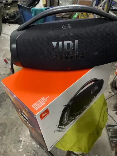 Bombox 3