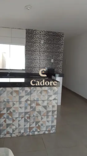 Casa 2/4 com 1 suíte terreno de 125m² pronta para morar!