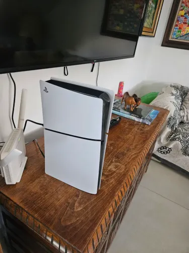 PS5 novo + 2 controles | Usado pouquíssimas vezes